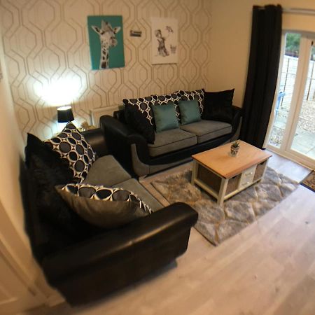 Very Large House, 6 Beds, 4 Bedrooms, 3 Bathrooms, 5 Smart Tv'S & Van Parking Boston Exterior foto